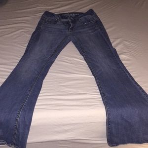 American eagle artist super stretch jeans size 6.
